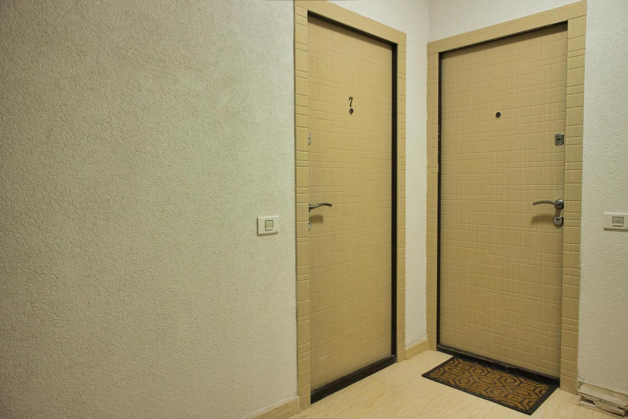 Cozy Flowers Studio - Fast Wi-Fi & Washer-Dryer Brasov Luaran gambar